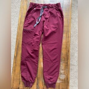Figs Zamora Joggers in Burgundy